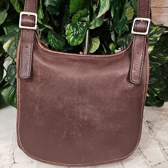Coach Vintage Chocolate 9131 Leather Crossbody Bag with Adjustable Strap - Picture 5 of 15